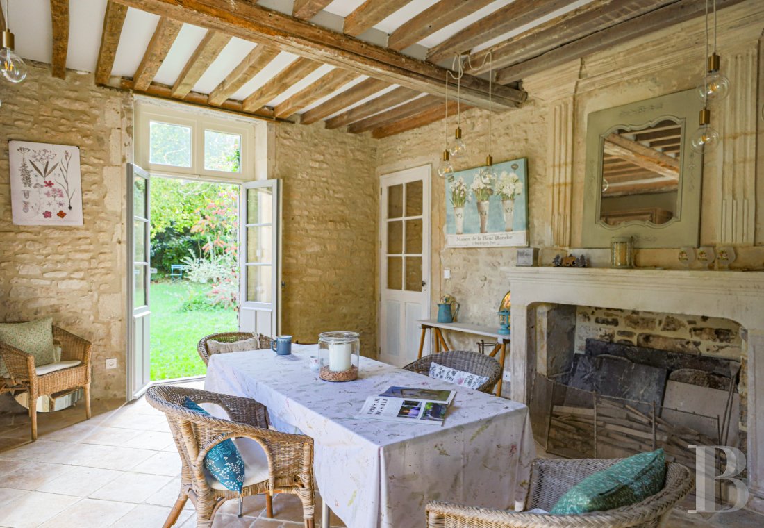 En Normandie, à Falaise, une maison des 17e et 18e siècles au cœur d’un quartier historique - photo  n°42